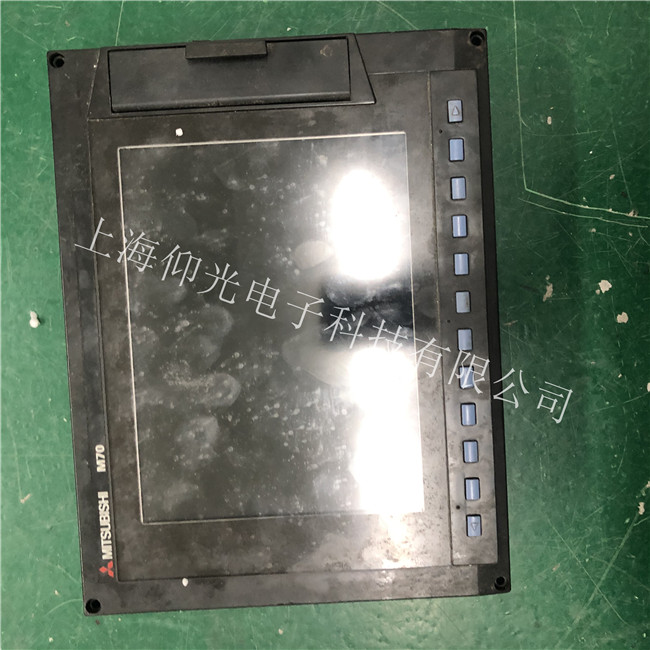 制造机械表面声波三菱TYD-6186触摸不准维修案例