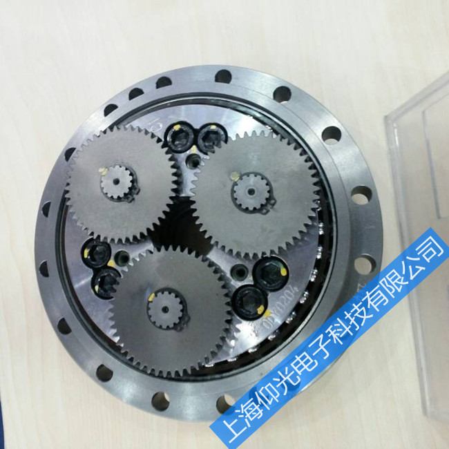 ABB机器人s轴减速机漏油维修