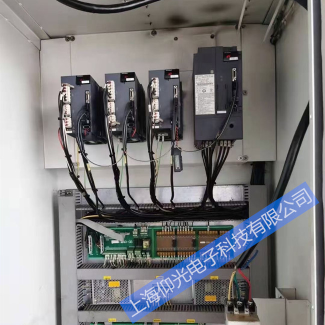 三菱伺服驱动器报警代码显示AL E1/AL E3维修中心