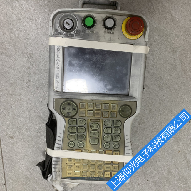 安川机器人示教器触摸屏无显示故障维修