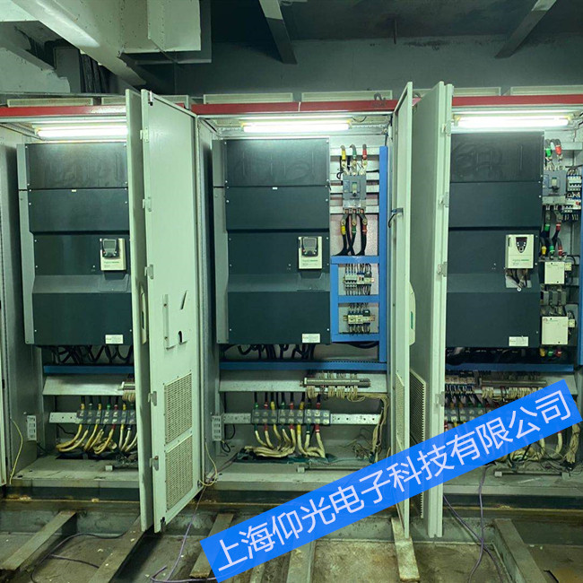施耐德变频器常见Er2面板通信异常故障及维修方法