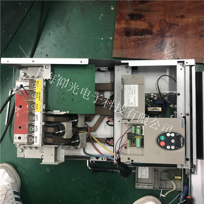 施耐德变频器常见LFF​故障及其维修方案