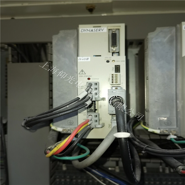 丹佛斯VLT5302变频器行时前级空开跳闸故障维修