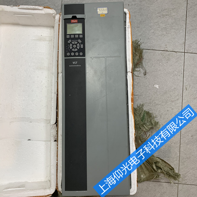 danfoss丹佛斯变频器显示err39维修