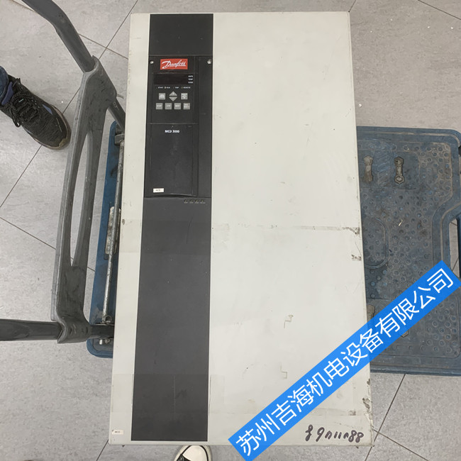 丹佛斯FC102变频器维修4-20MA模拟量给定,运行频率有误差是什么原因？