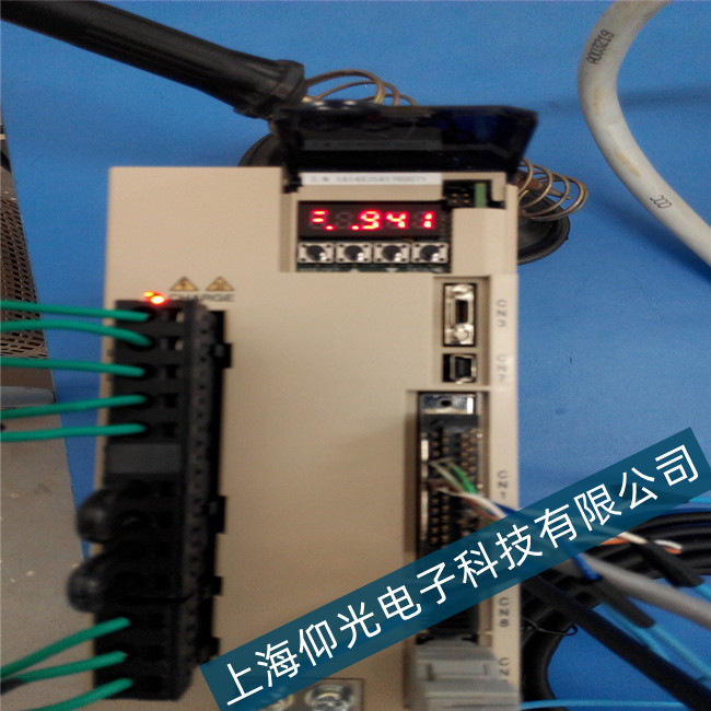 安川伺服驱动器报警代码故障