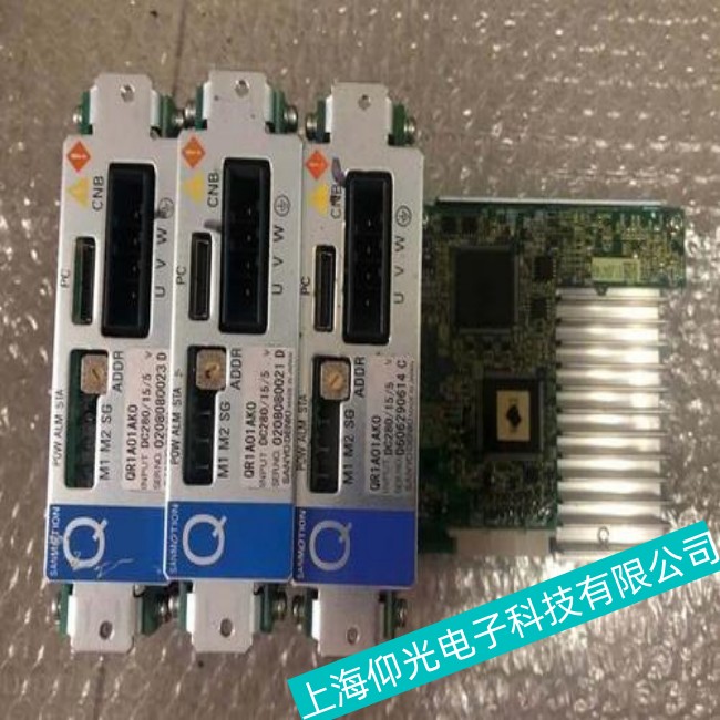 江门川崎机器人RS003N变频器显示正常但无输出故障维修售后处