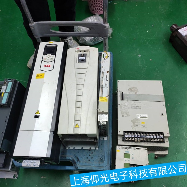 无锡ABB机器人IRB120系列变频器有显示但无输出故障维修电话